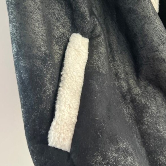 TCEC Black Faux Suede Sherpa Lined Open Front Vest Women's Size S Casual Boho - Picture 5 of 5